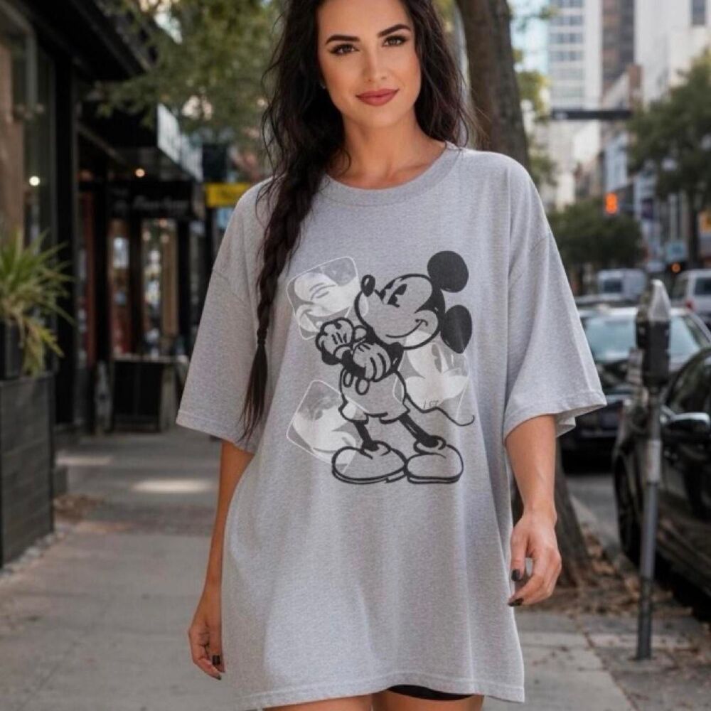 Disney Women's Grey T-shirt